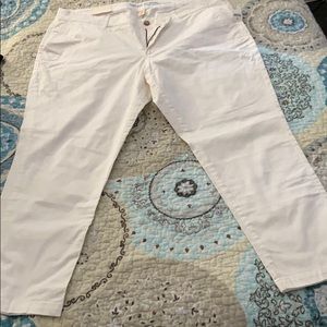 White khaki pants